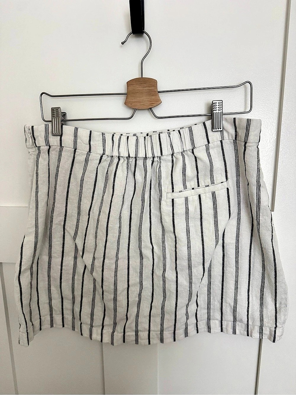 Old Navy Striped  Linen Skirt in White & Black Size Large